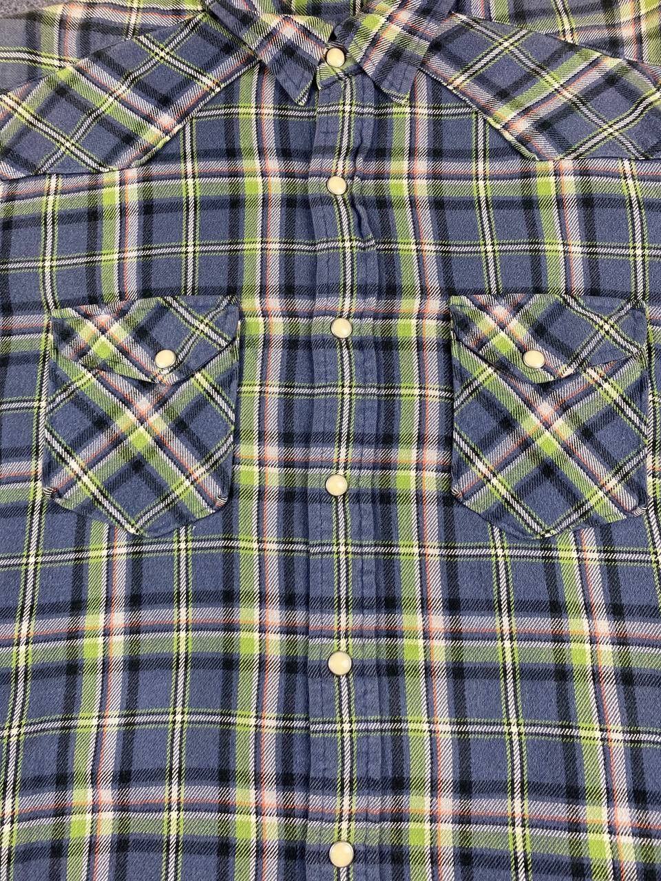 Japanese Brand vintage uniqlo shadow plaid western flannel shirt Size US M / EU 48-50 / 2 - 3 Thumbnail