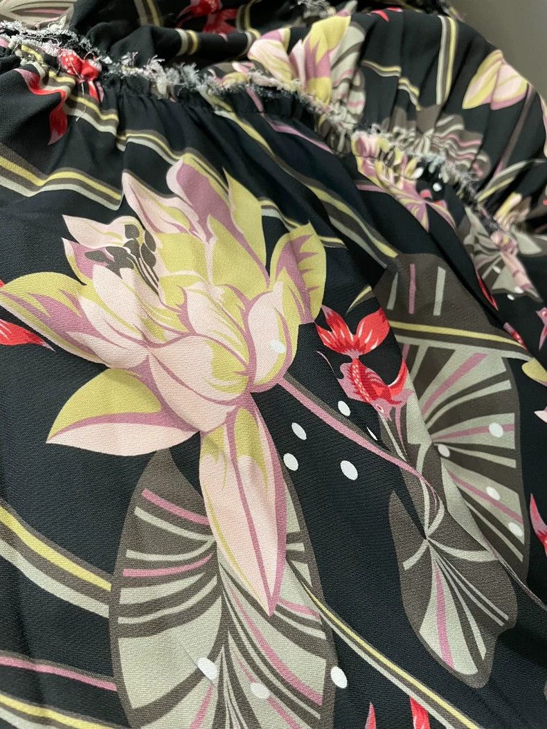 Loewe LOEWE Floral printed irregular bottom sleeve T-shirt Size XS / US 0-2 / IT 36-38 - 9 Thumbnail