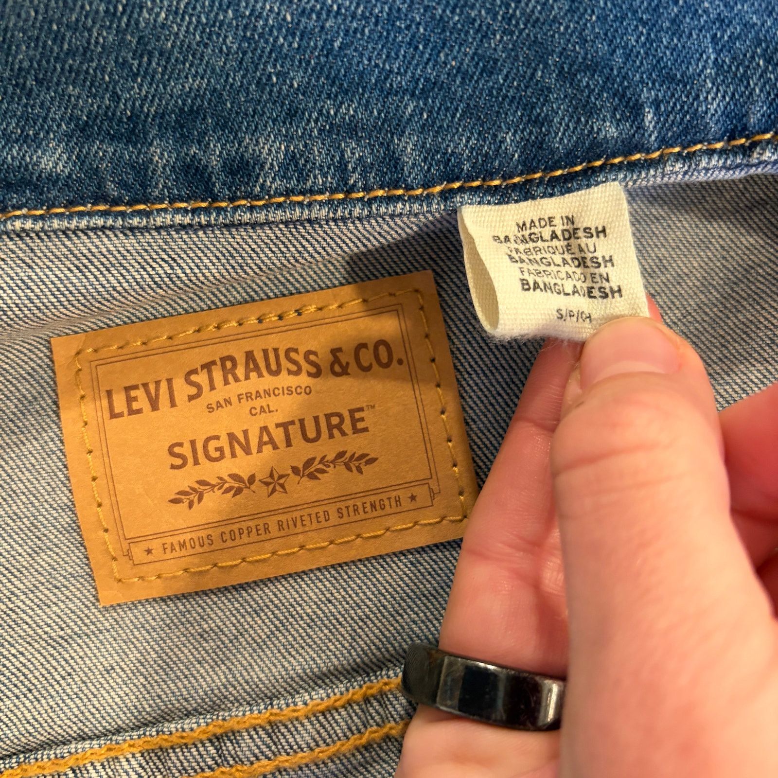 Levi's Levi Strauss Signature Denim Trucker Jacket Blue Womens S Size S / US 4 / IT 40 - 4 Thumbnail