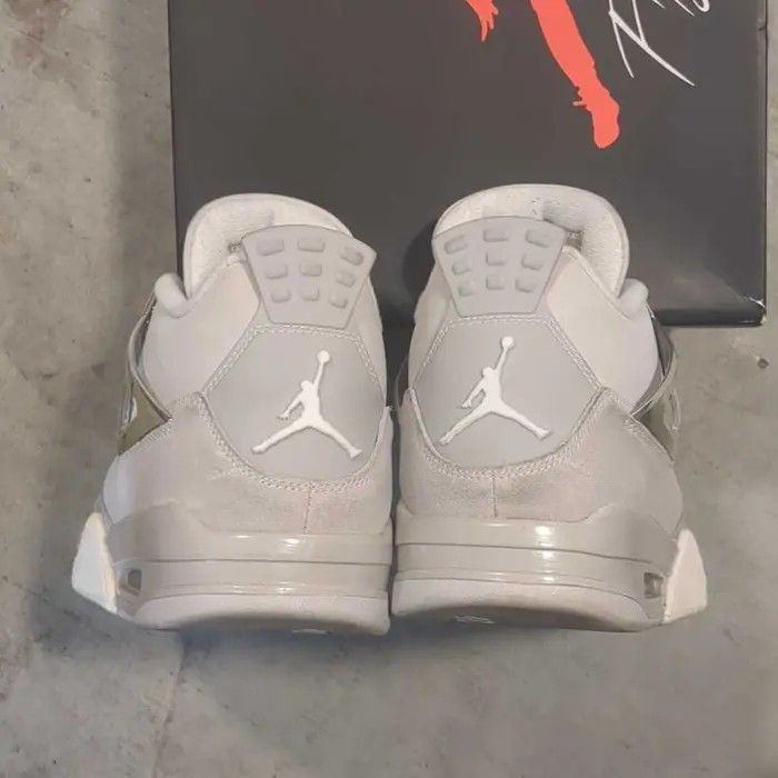 Jordan Brand Jordan 4 Retro Frozen Moments AQ9129 001 Size 10 US Women Size US 8.5 / EU 41-42 - 4 Thumbnail