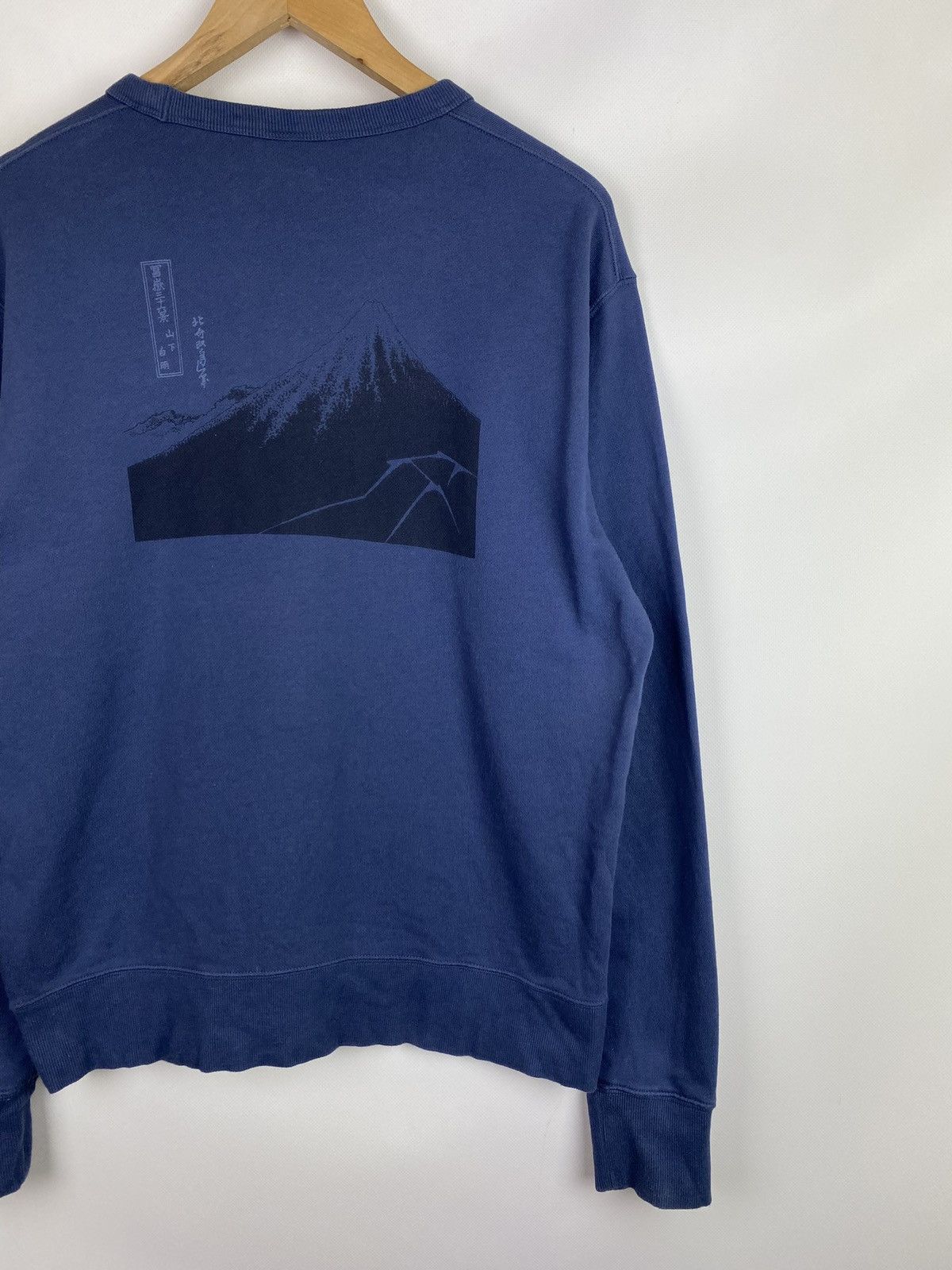 Japanese Brand × Uniqlo Uniqlo Hokusai Blue Japanese style sweatshirt pullover Size US M / EU 48-50 / 2 - 16 Thumbnail