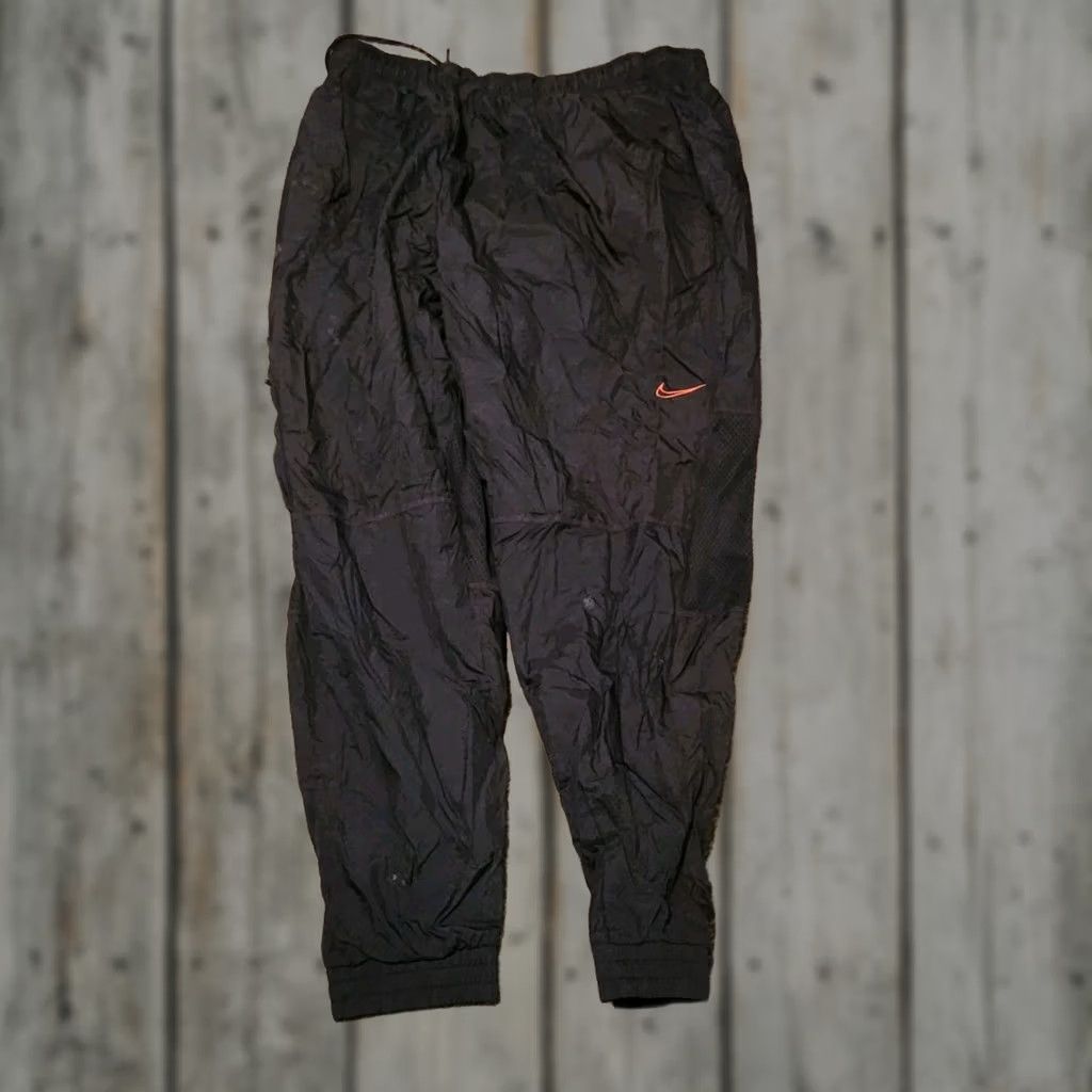Nike NIKE Training Pants XL Black Nylon Athletic Men’s Size US 36 / EU 52 - 1 Thumbnail