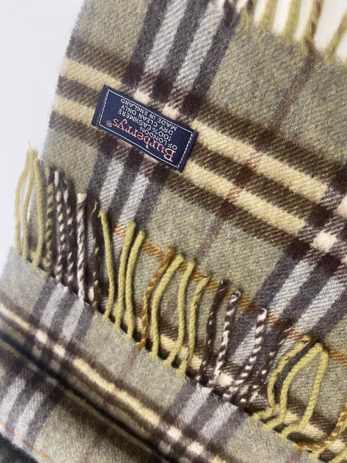 Burberry Vintage Burberrys Cashmere Scarf Olive Green Nova Check Size ONE SIZE - 2 Thumbnail