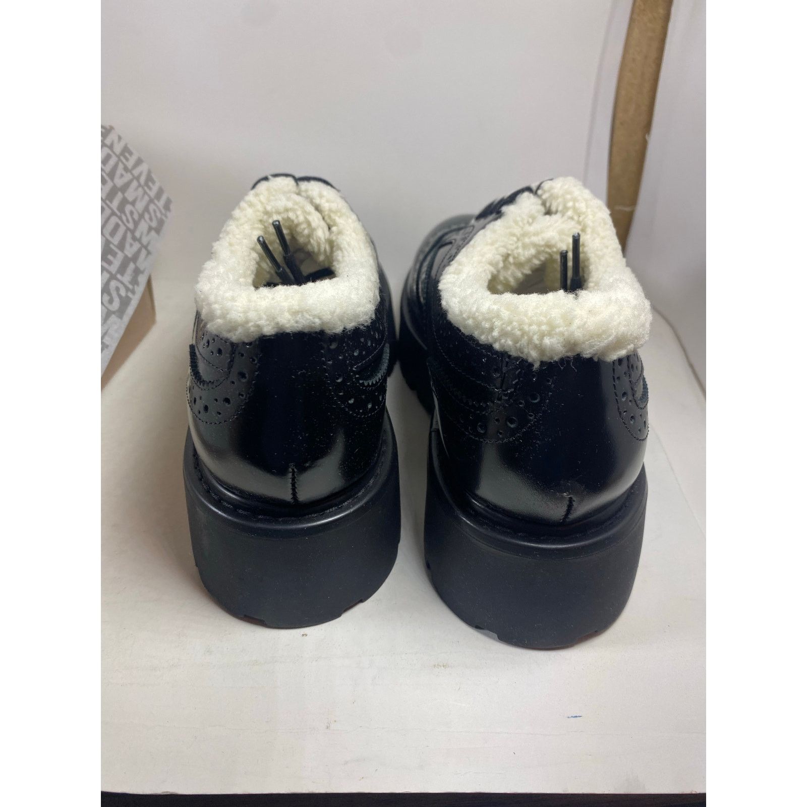 Steve Madden Steve Madden Rudi Black Leather Faux Fur Oxfords Women's 9.5 Size US 9.5 / IT 39.5 - 6 Thumbnail