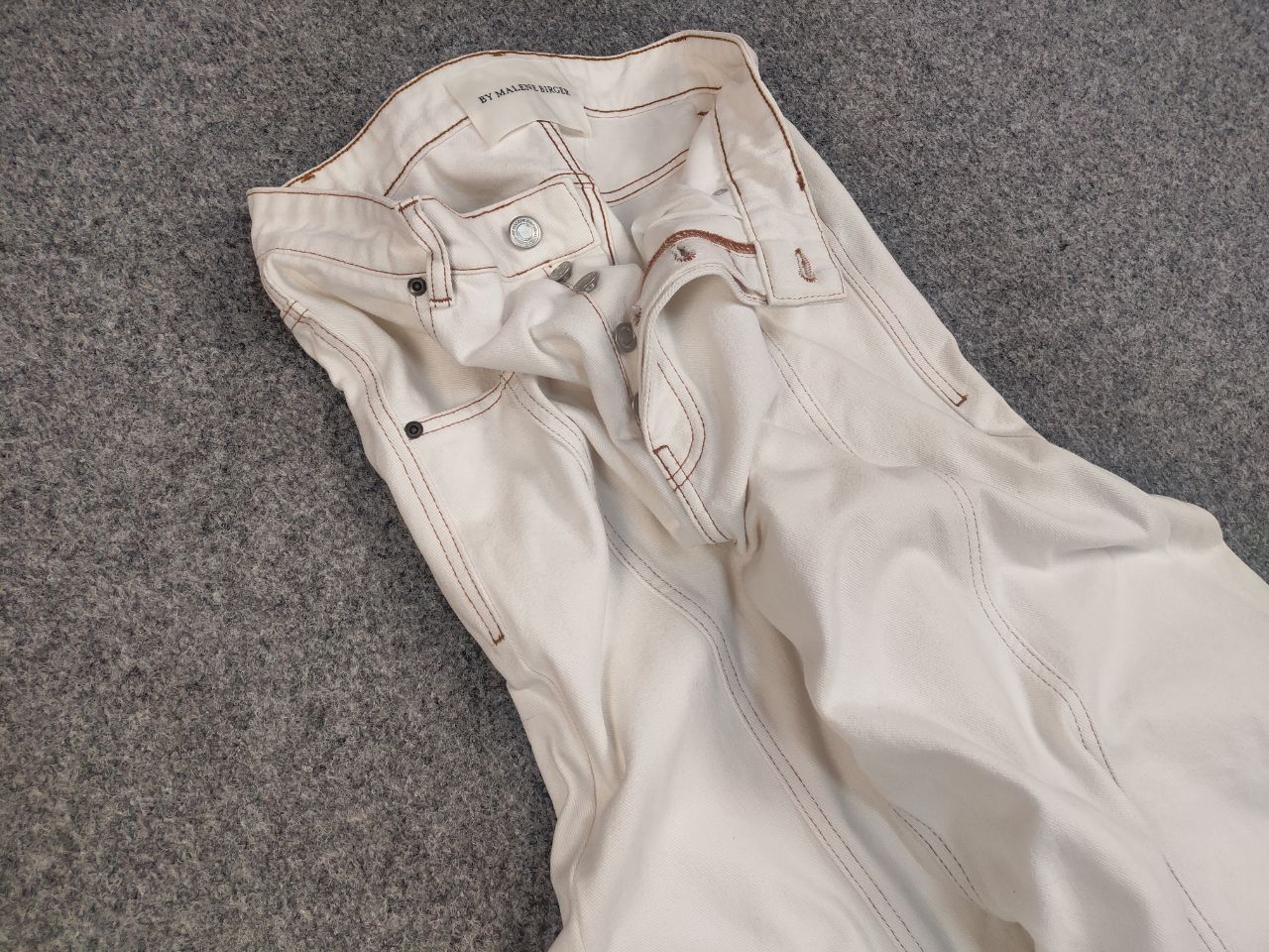 By Malene Birger By Malene Birger Design Wayde White Baggy Wide Leg Jeans Size 28" / US 6 / IT 42 - 7 Thumbnail