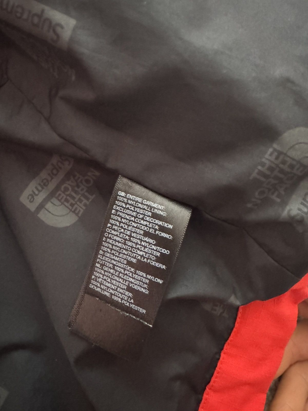 Supreme × The North Face Supreme🔥the north face colab❗️ Size US M / EU 48-50 / 2 - 5 Thumbnail