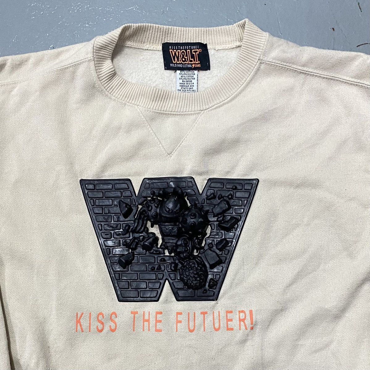 W&LT Vintage 90s W&LT 3D Print Crewneck Shirt Pants Size US M / EU 48-50 / 2 - 3 Thumbnail