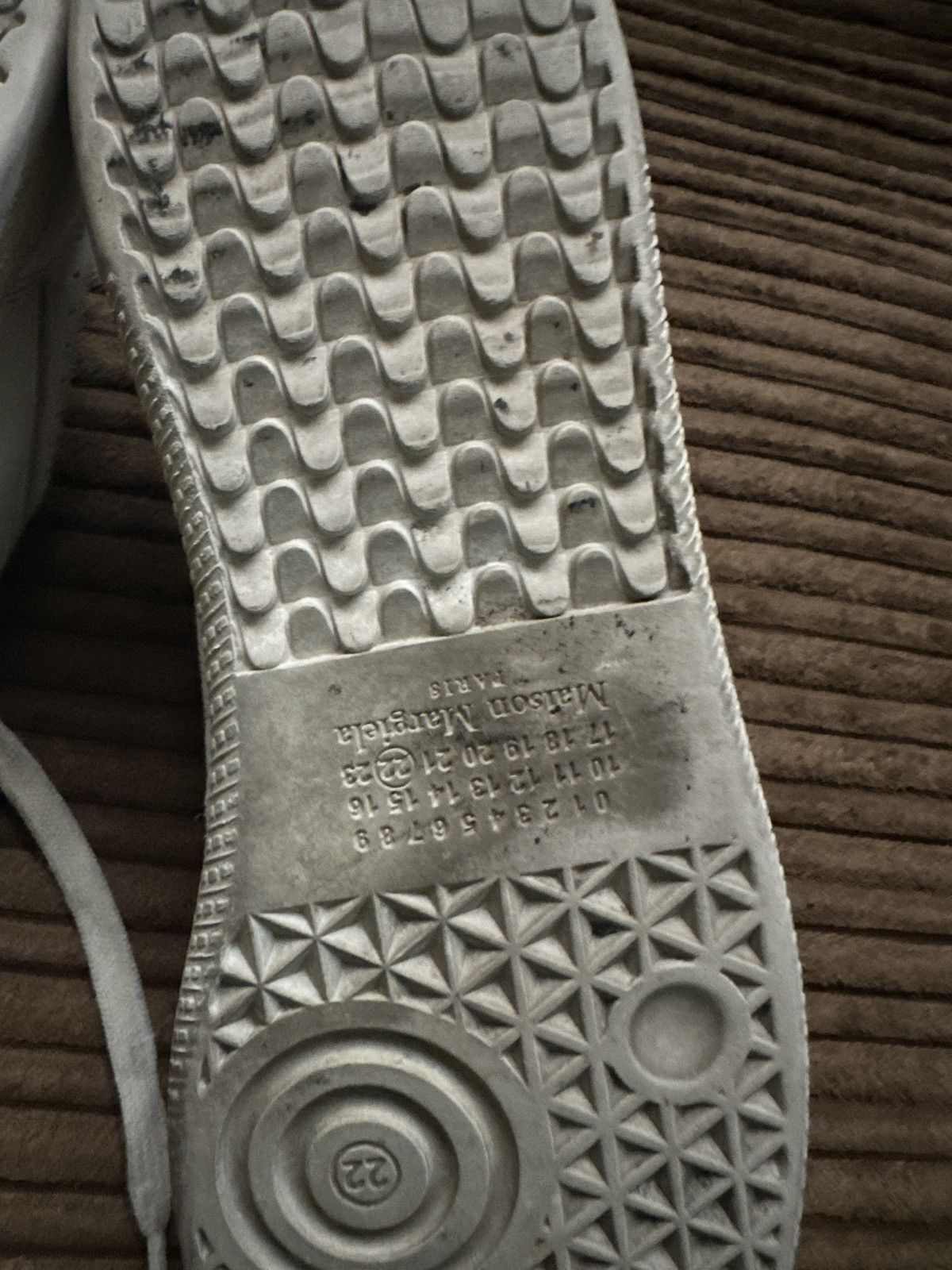 Maison Margiela Maison Margiela GAT white Low Size US 8 / EU 41 - 13 Thumbnail