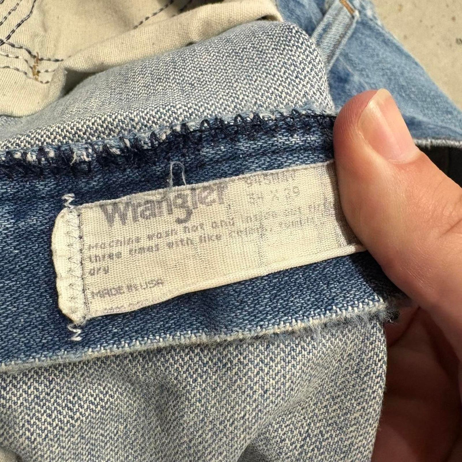 Vintage × Wrangler Crazy Vintage 90s Wrangler Bootcut Flared Faded Denim Jeans Size US 34 / EU 50 - 7 Thumbnail