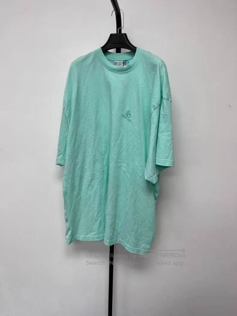Balenciaga Balenciaga Distressed solid color plain jersey short-sleev Size US L / EU 52-54 / 3 - 1 Thumbnail