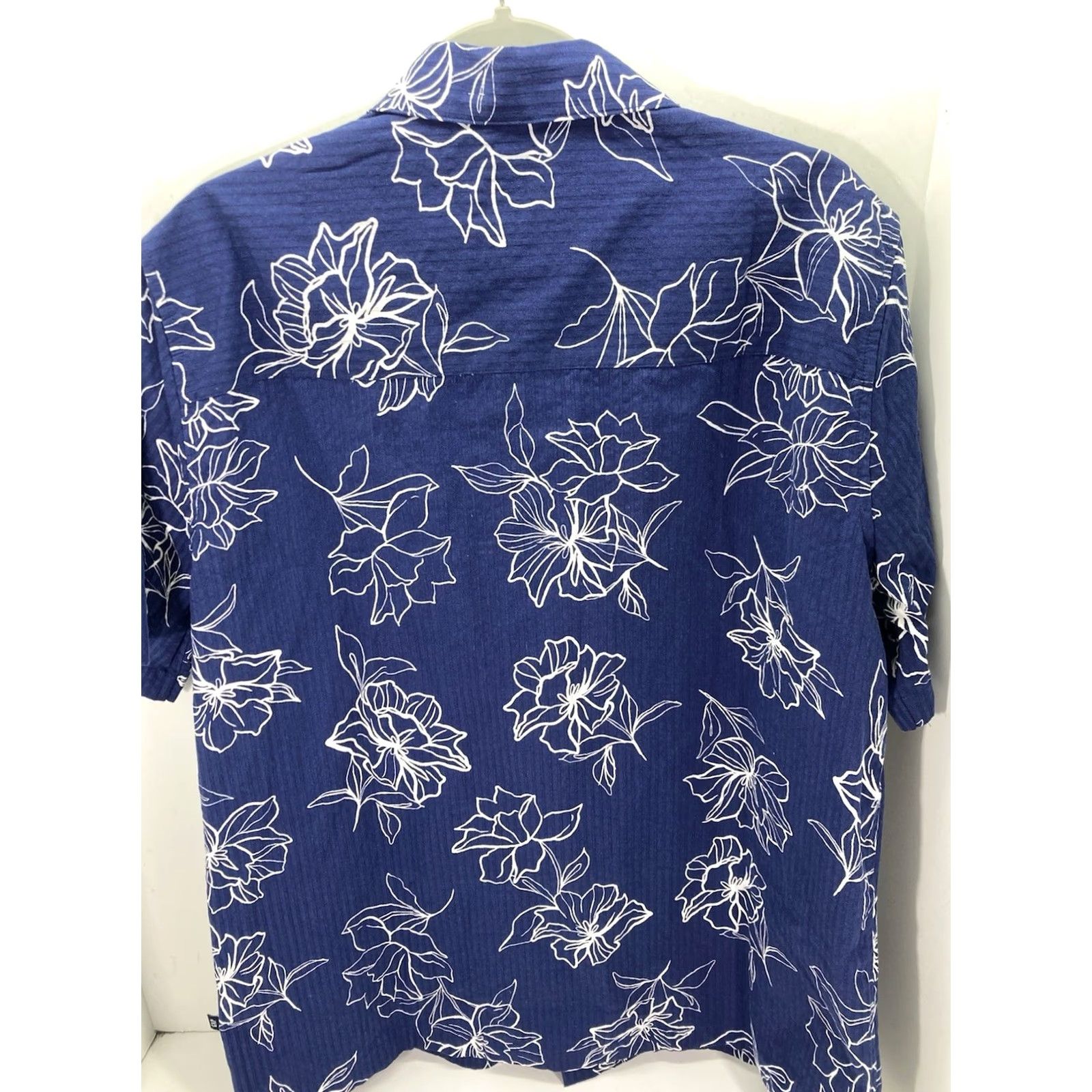 Gap VINTAGE Gap Camp Shirt Men L Blue Floral Button Short Sleeve Cotton NWT Size US L / EU 52-54 / 3 - 7 Thumbnail