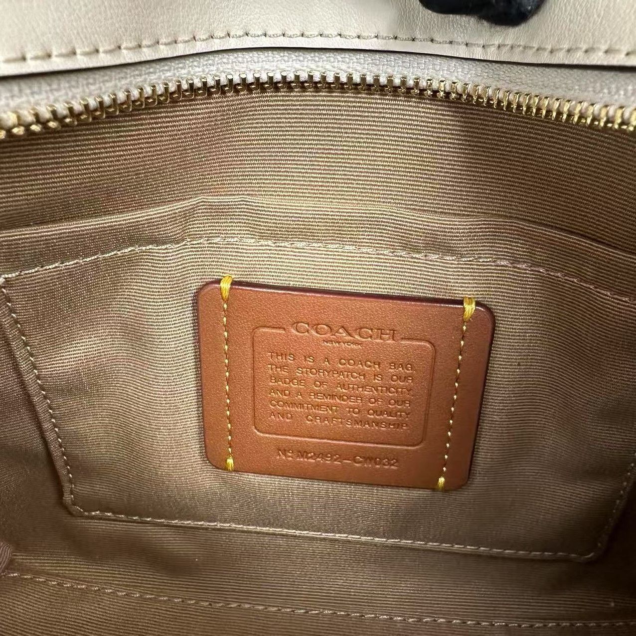 Coach Coach Mini City Tote Bag Crossbody Shoulder Sig Canvas NWT Size ONE SIZE - 12 Thumbnail