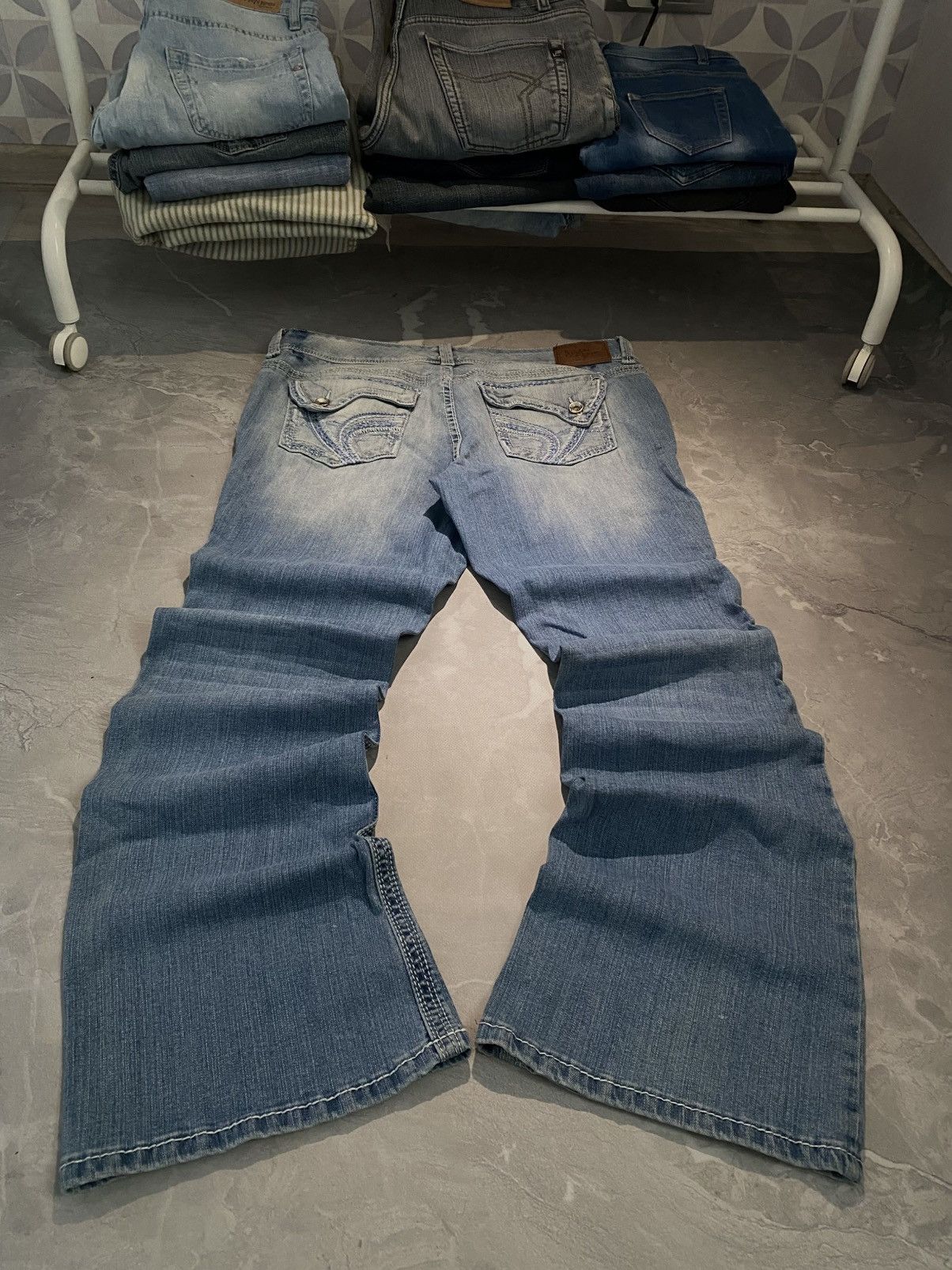 Japanese Brand Rare Avan Baggy Flared Distressed Jean / Glamour Style Size US 37 - 2 Thumbnail