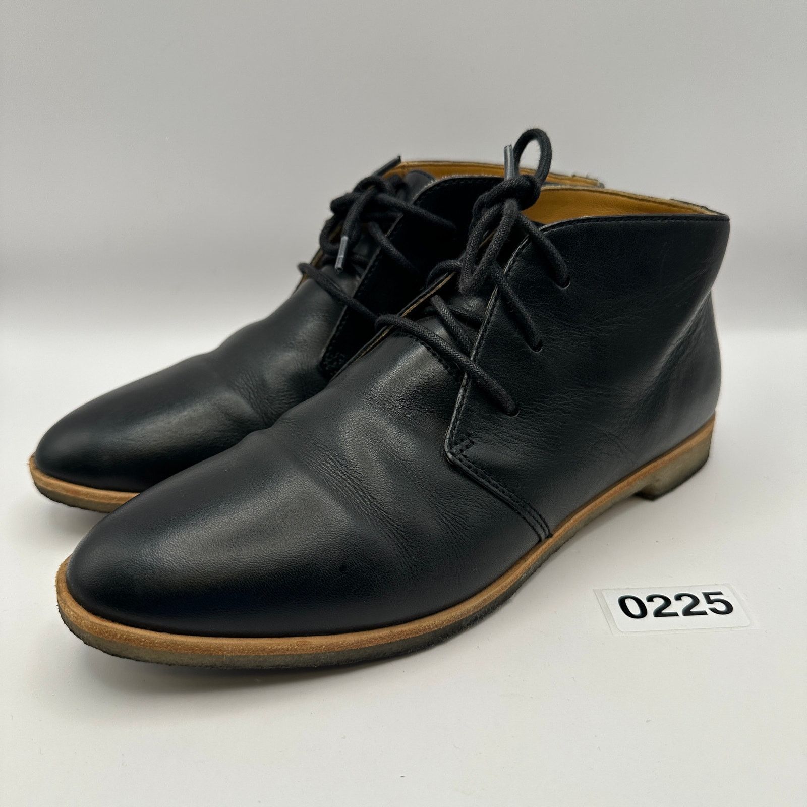 Clarks Clarks Women's 7.5 Leather Boot Gum bottom Black Leather Size US 7.5 / IT 37.5 - 1 Thumbnail