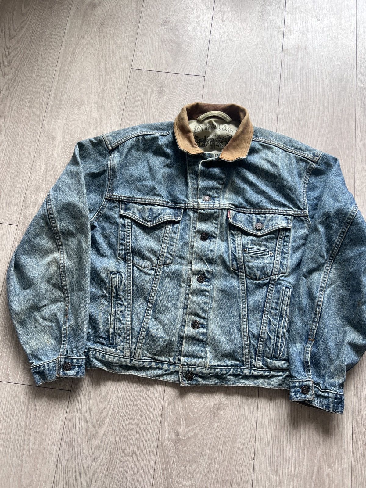 Levi's Vintage Clothing Vintage Levis Denim Trucker Jacket Leather Collar 80s 90s Size US M / EU 48-50 / 2 - 3 Thumbnail