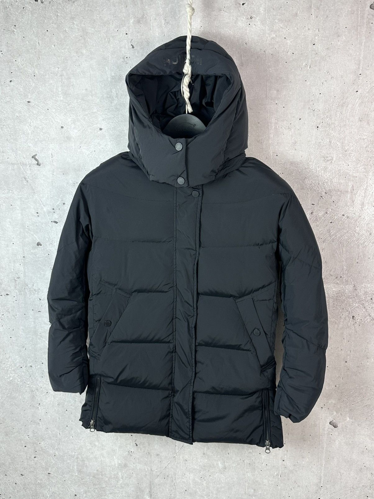 Woolrich Woolen Mills Woolrich Black Puffer Down Zipper Women’s Hooded Jacket Size XS / US 0-2 / IT 36-38 - 1 Thumbnail