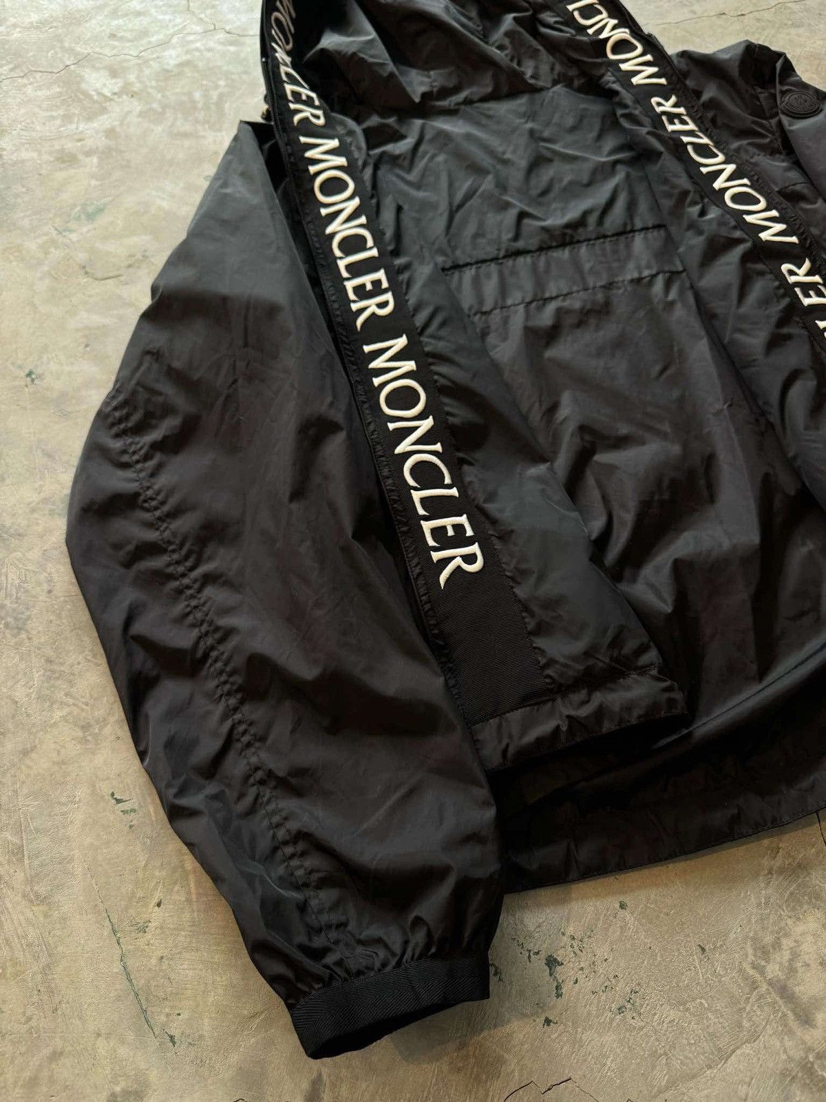Moncler Moncler Massereau logo tape jacket Size US L / EU 52-54 / 3 - 5 Thumbnail