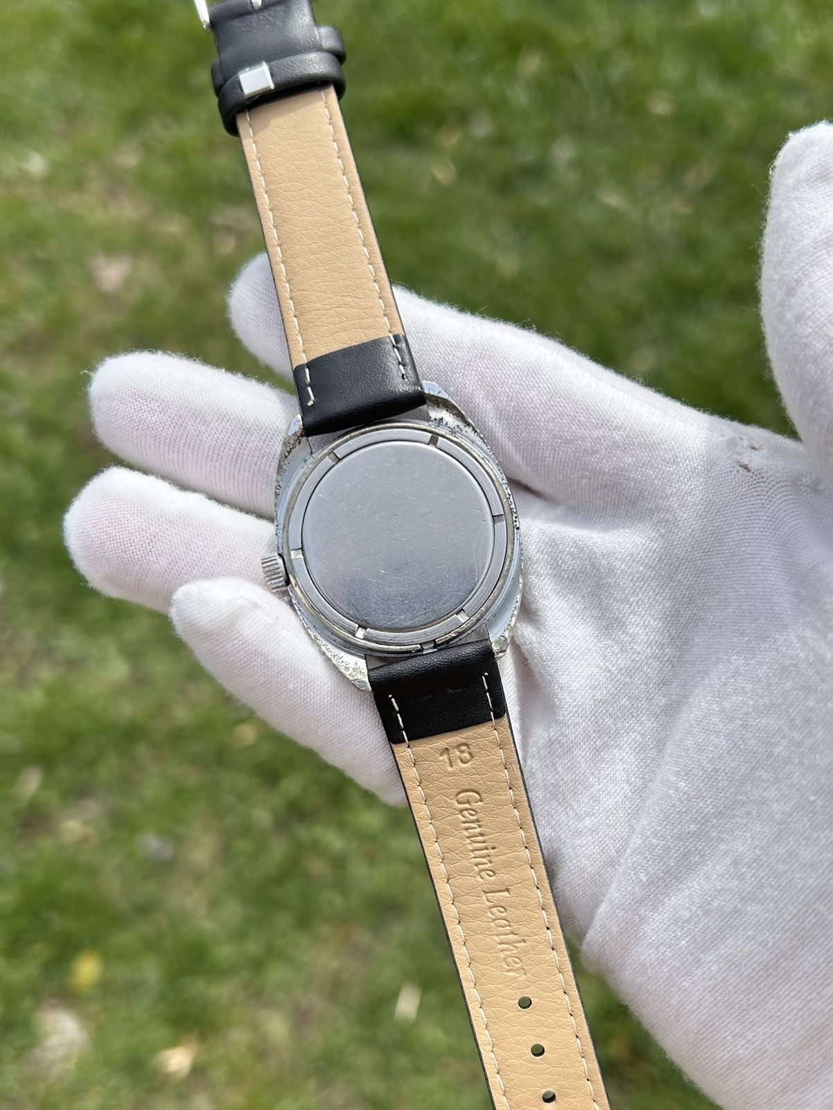 Vintage Vintage Watch Vostok USSR Soviet Mechanical Wristwatch 1980 Size ONE SIZE - 23 Thumbnail