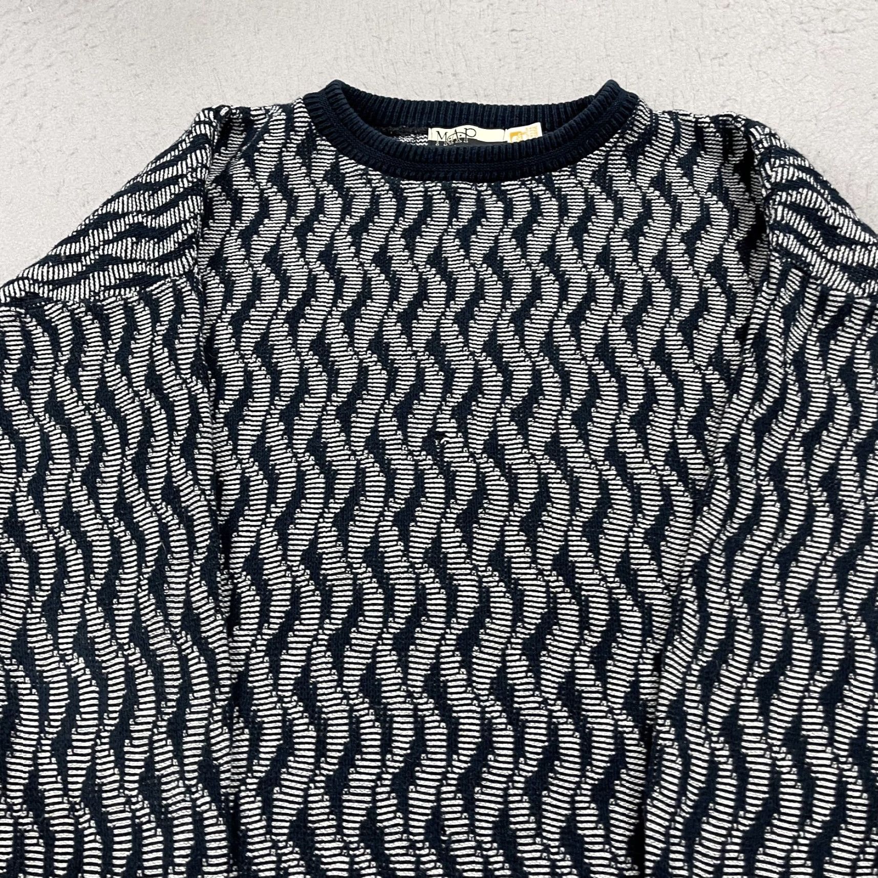 Vintage VINTAGE MAPS Collection Sweater Mens XL Blue Pullover 90s Crewneck Knit Cotton Geometric Abstract Regular Chest Size US XL / EU 56 / 4 - 2 Thumbnail