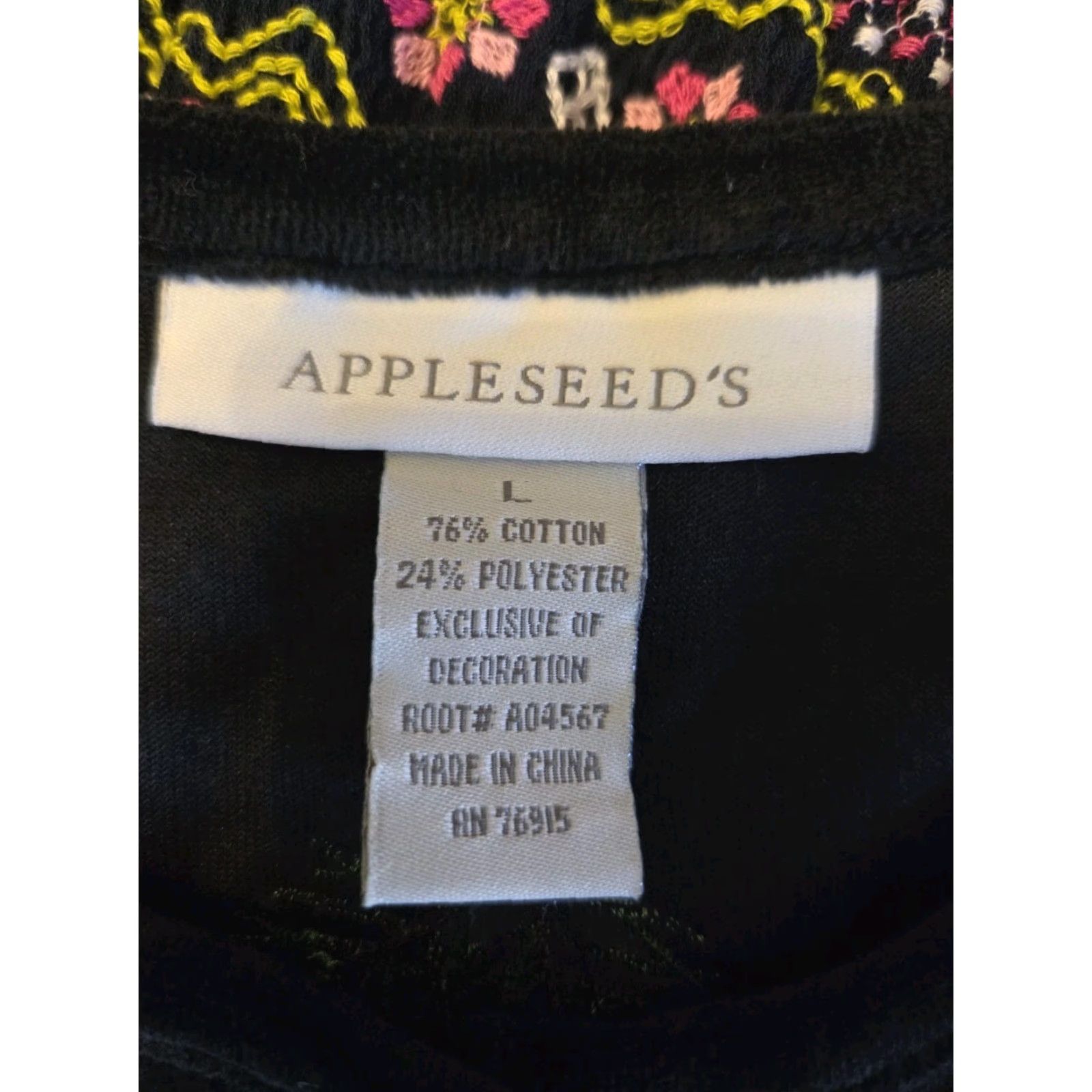 Vintage Appleseed's Black Velvet Christmas Embroidered Button Front Cardigan Womens L Size L / US 10 / IT 46 - 8 Thumbnail