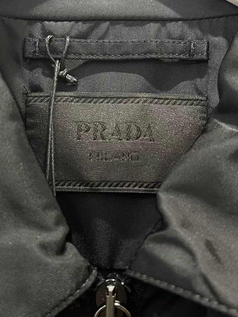Prada Prada Metal triangle logo nylon zipper jacket 2501-Nextarro Size US M / EU 48-50 / 2 - 6 Thumbnail
