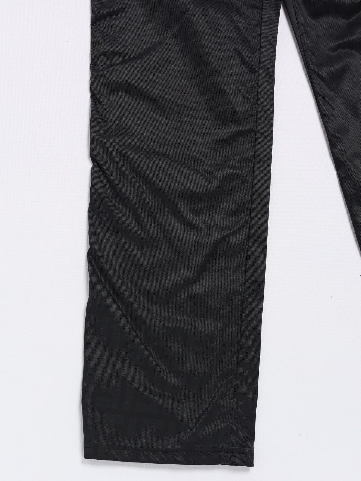 Fendi Vintage Fendi Black Monogram Nylon Pants Size 28" / US 6 / IT 42 - 7 Thumbnail