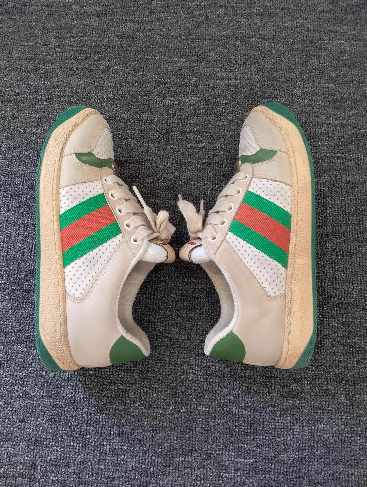 Gucci Gucci Distressed Sneakers 35.5 EU 9/10 Size US 5 / IT 35 - 3 Thumbnail