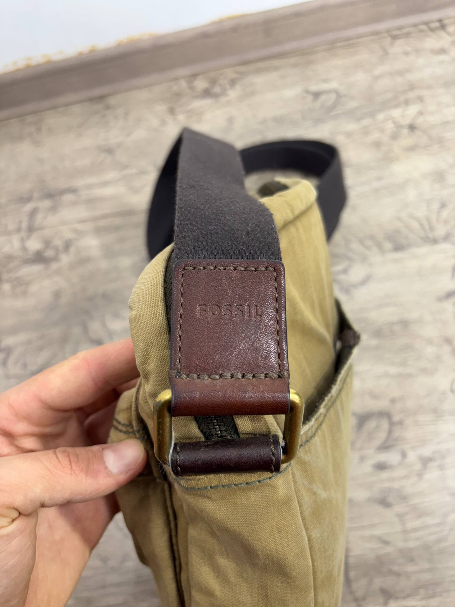 Diesel VTG Diesel 90s Style Military Sling Bag Distressed Crossbody Size ONE SIZE - 7 Thumbnail