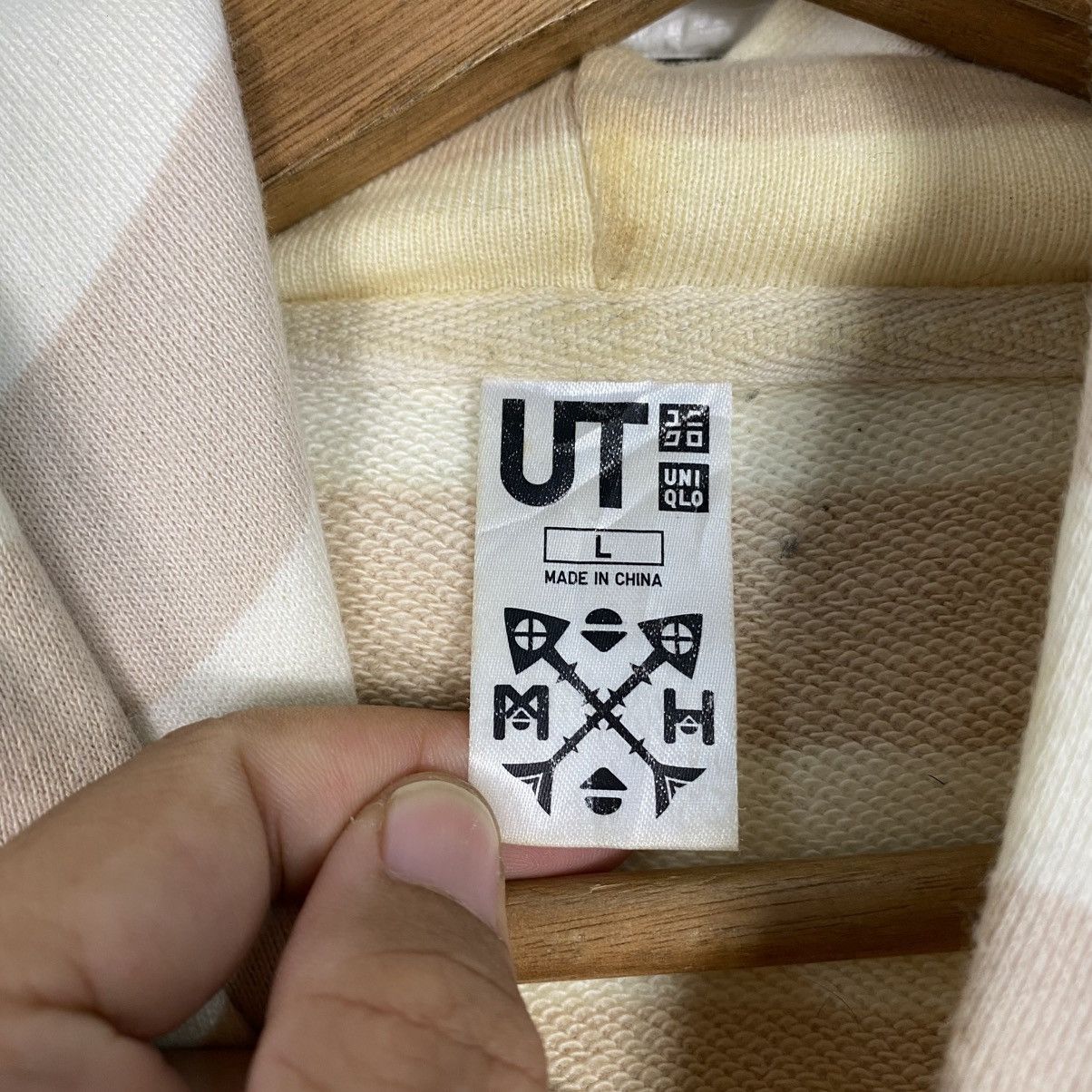 Japanese Brand 📌Vintage Hoodie Striped Design Uniqlo Cartoon Japan Size US L / EU 52-54 / 3 - 16 Thumbnail