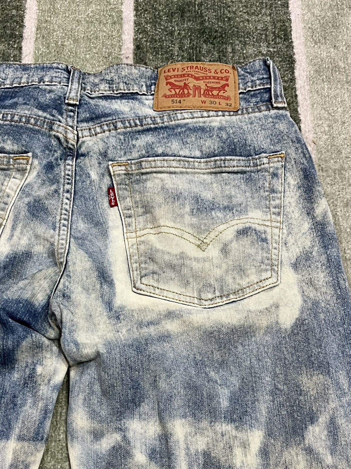 Levi's Custom Bleached Levi’s 514 Size US 30 / EU 46 - 2 Thumbnail