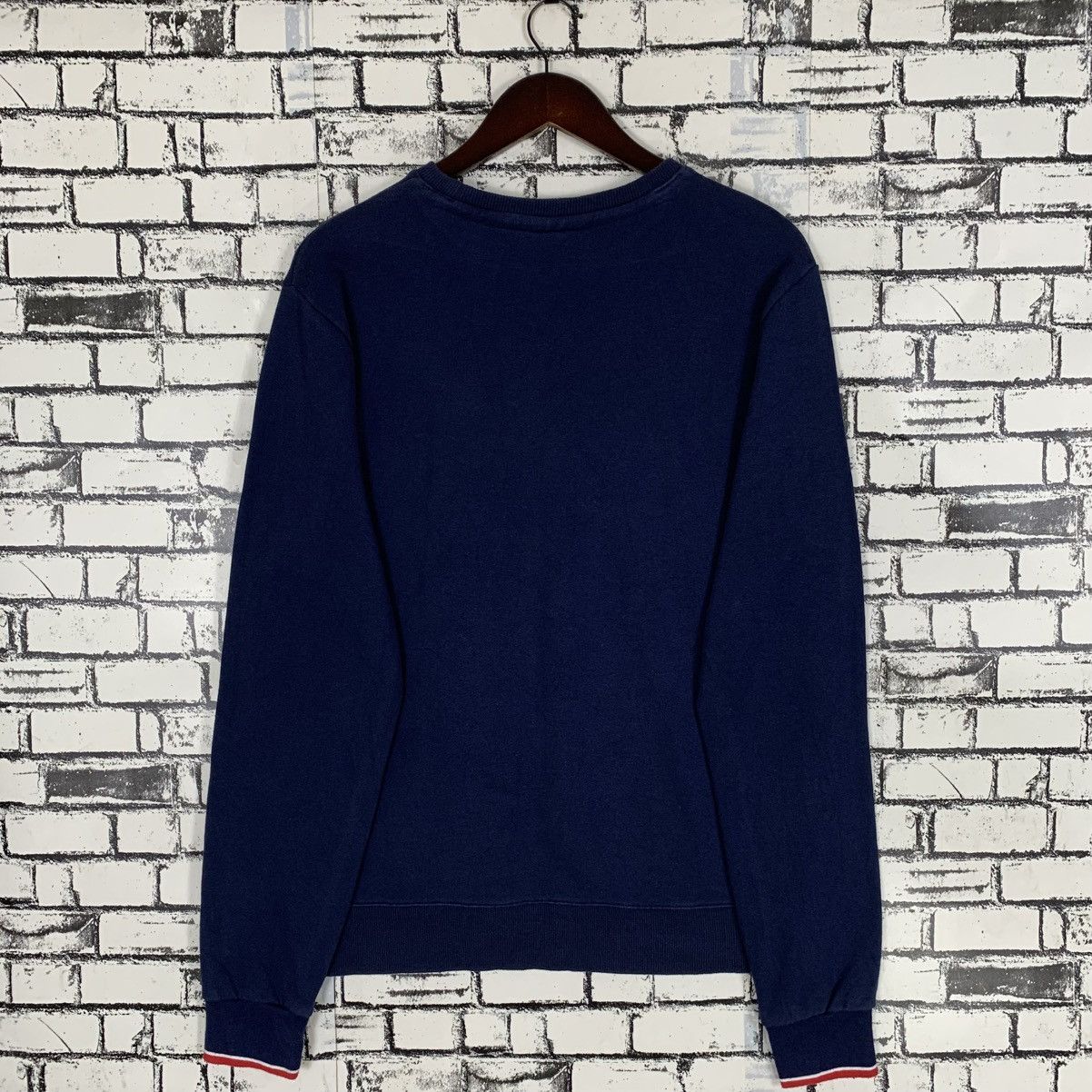 Designer × Fila × Vintage Vintage Fila Sweatshirt Small Logo Embroidered Size Medium Size US M / EU 48-50 / 2 - 4 Thumbnail