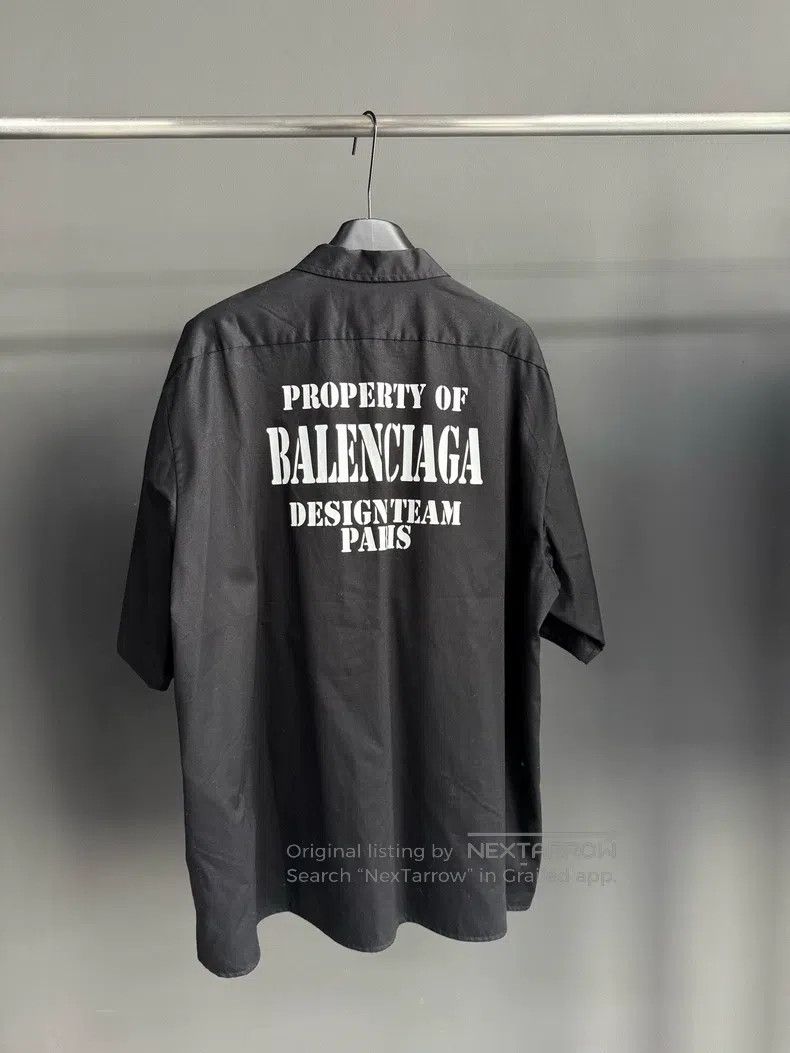 Balenciaga Balenciaga Black letter large logo print oversized short s Size US L / EU 52-54 / 3 - 2 Thumbnail