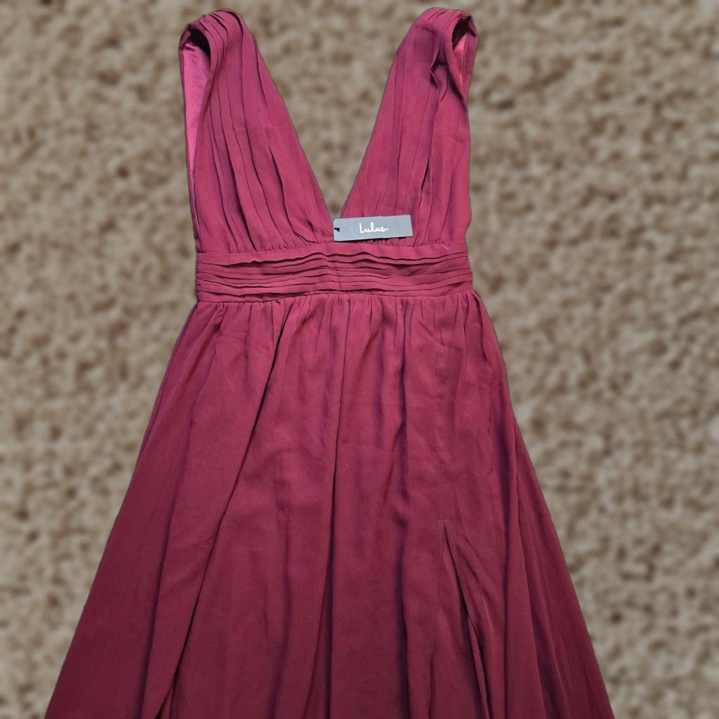 Lulus Lulus Dress Womens Size S Red Burgundy Maxi Sleeveless V-Neck Zip Lined Polyester Spandex Party/Cocktail Maxi Dress Mens? Size S / US 4 / IT 40 - 1 Thumbnail