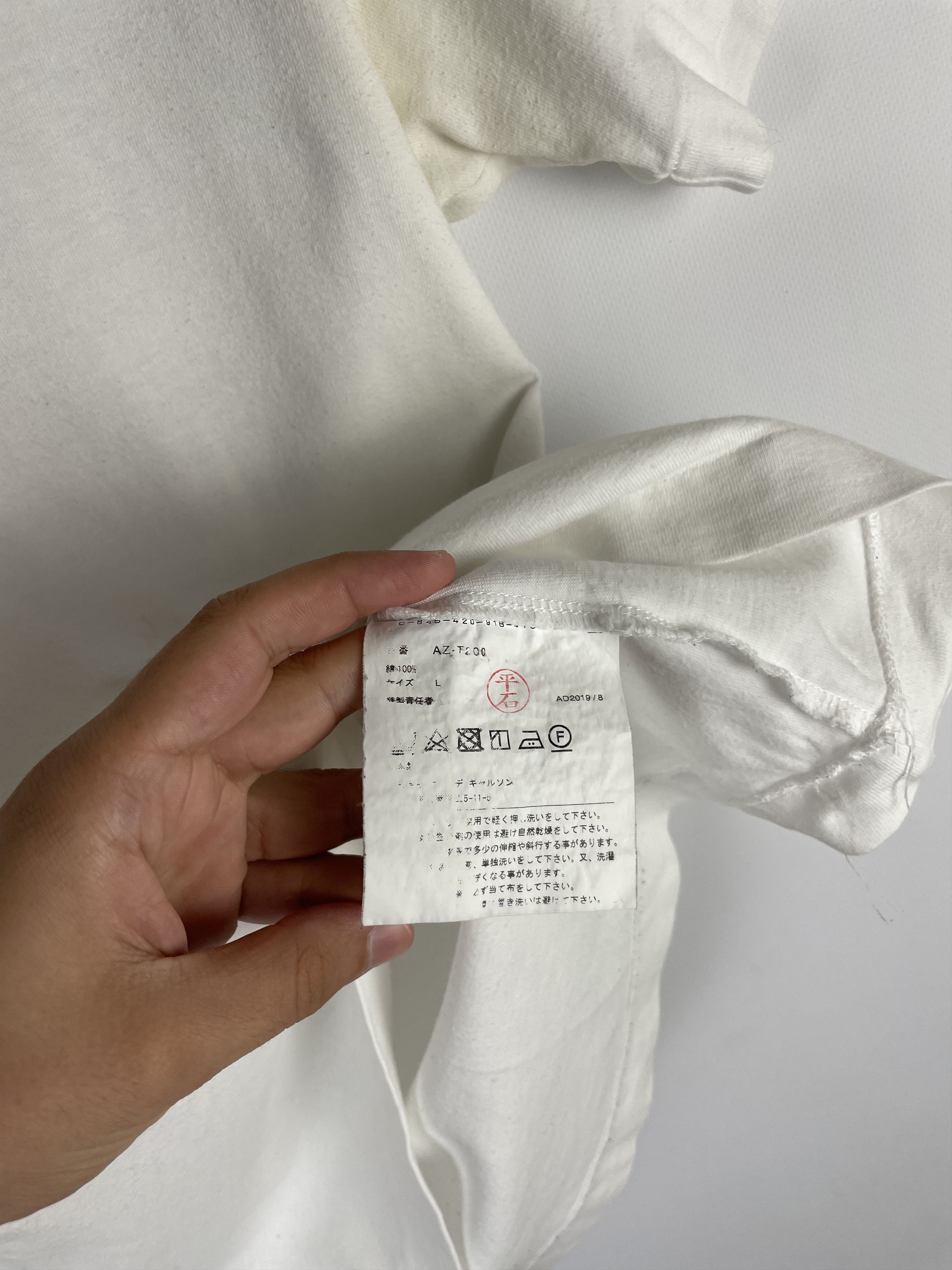 Comme des Garcons Play Comme des Garçons tee logo hearts Size US L / EU 52-54 / 3 - 8 Thumbnail