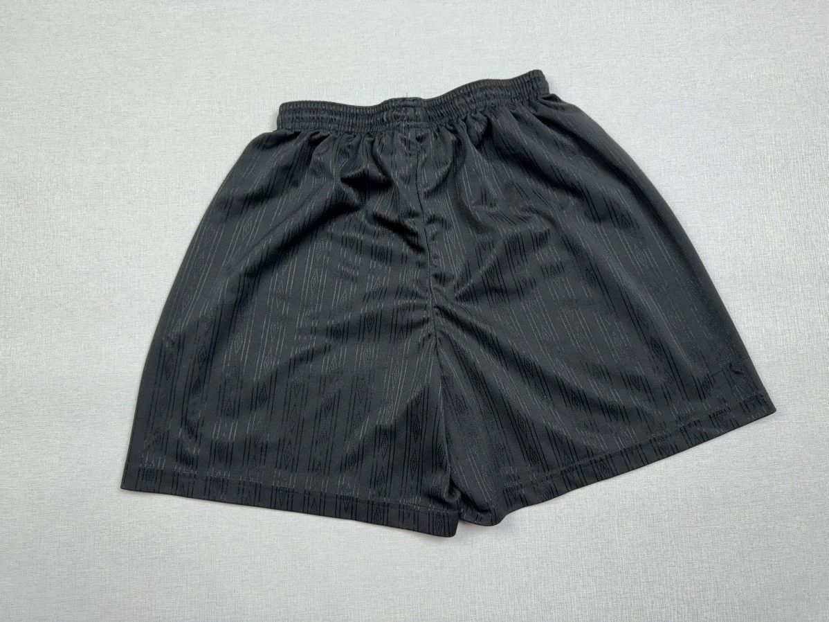 Umbro × Vintage Men’s Vintage Umbro Monogram Soccer Football Shorts size M Size US 30 / EU 46 - 5 Thumbnail