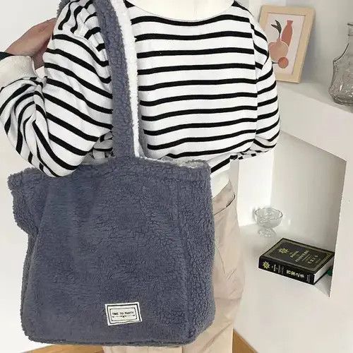 Japanese Brand Fleece Shoulder Bag Size ONE SIZE - 2 Thumbnail