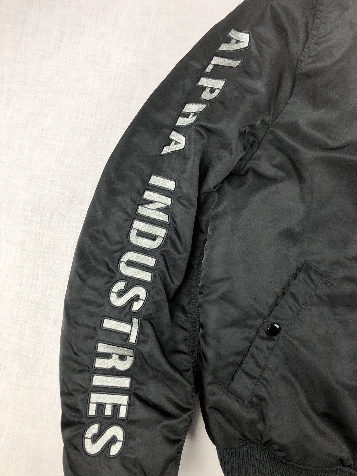 Alpha Industries Alpha Industries MA-1 Bomber Jacket Flying hooded Size US XL / EU 56 / 4 - 4 Thumbnail