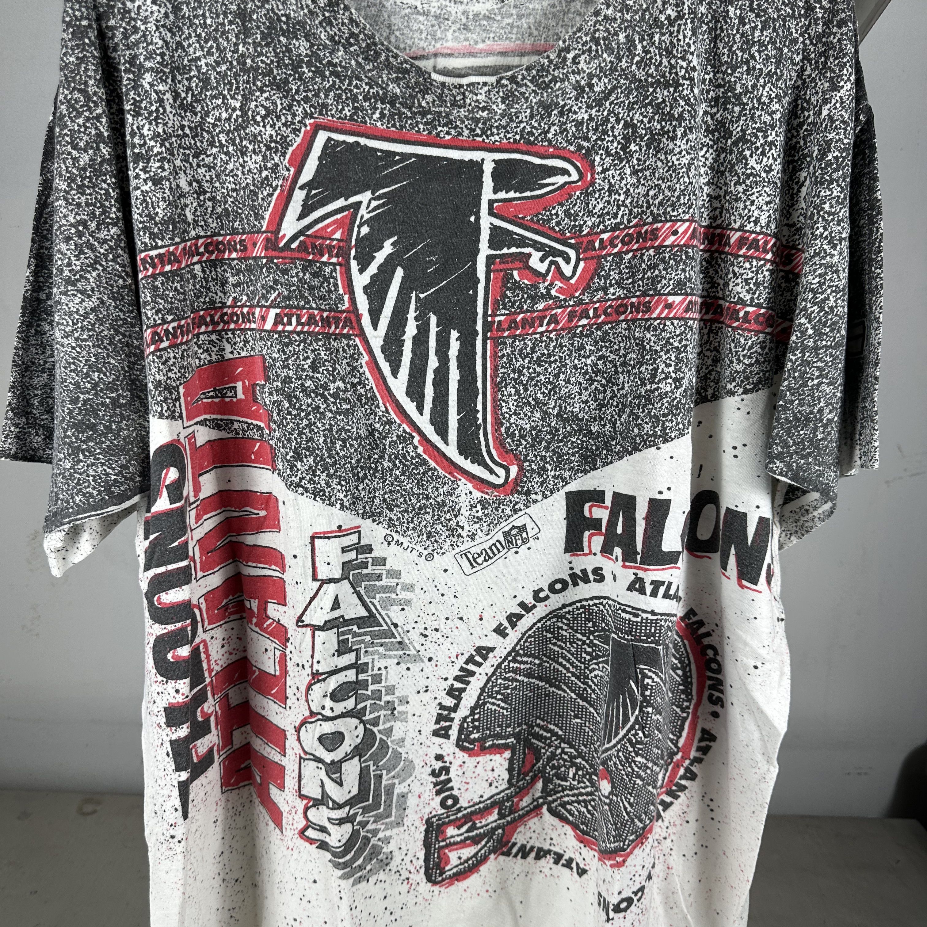 Vintage Vintage 90s Atlanta Falcons Football NFL AOP T-Shirt Size US XXL / EU 58 / 5 - 2 Thumbnail