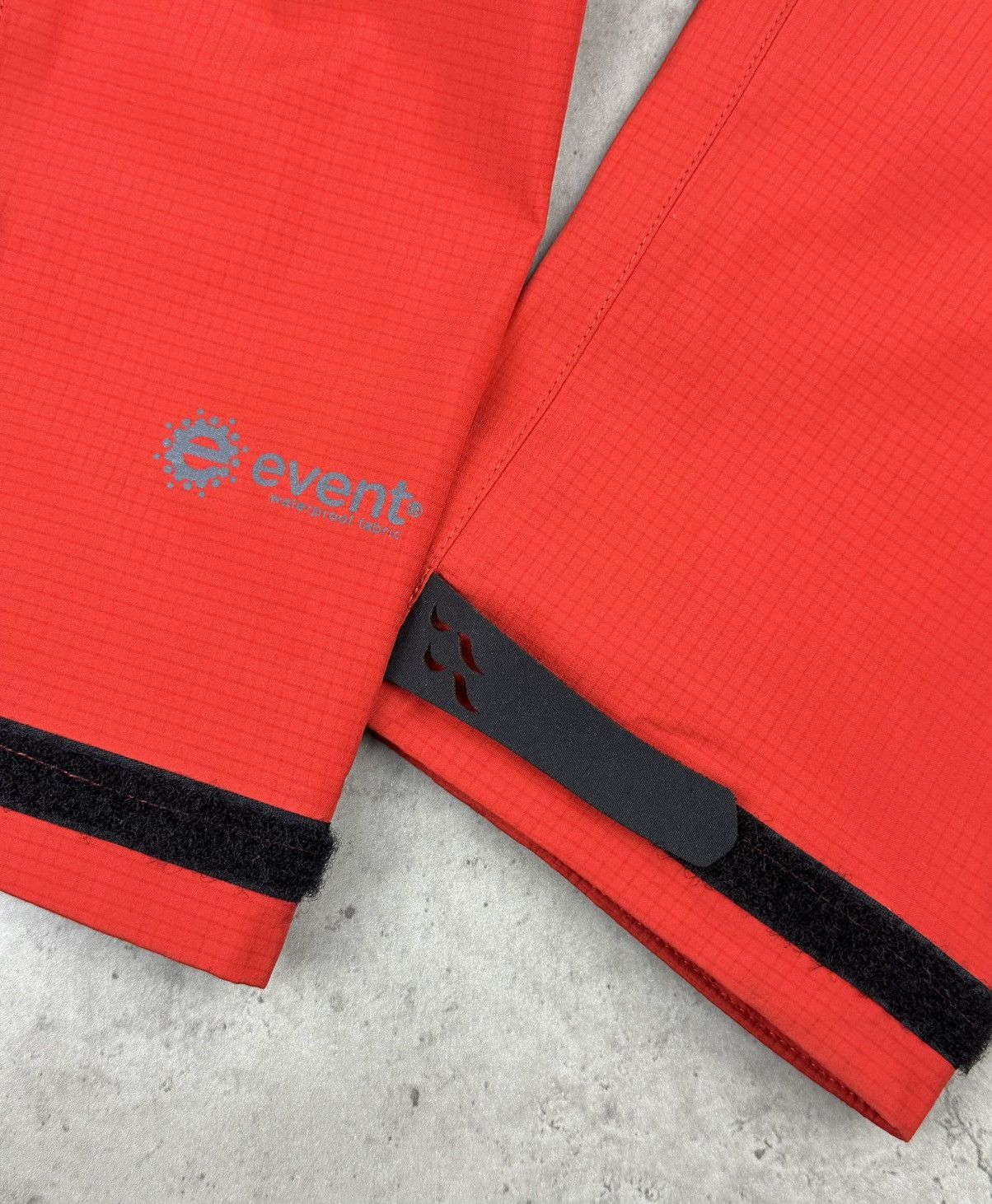 Rab Rab Latok Alpine Event Waterproof Rain Coat Jacket Size L Size US L / EU 52-54 / 3 - 23 Thumbnail