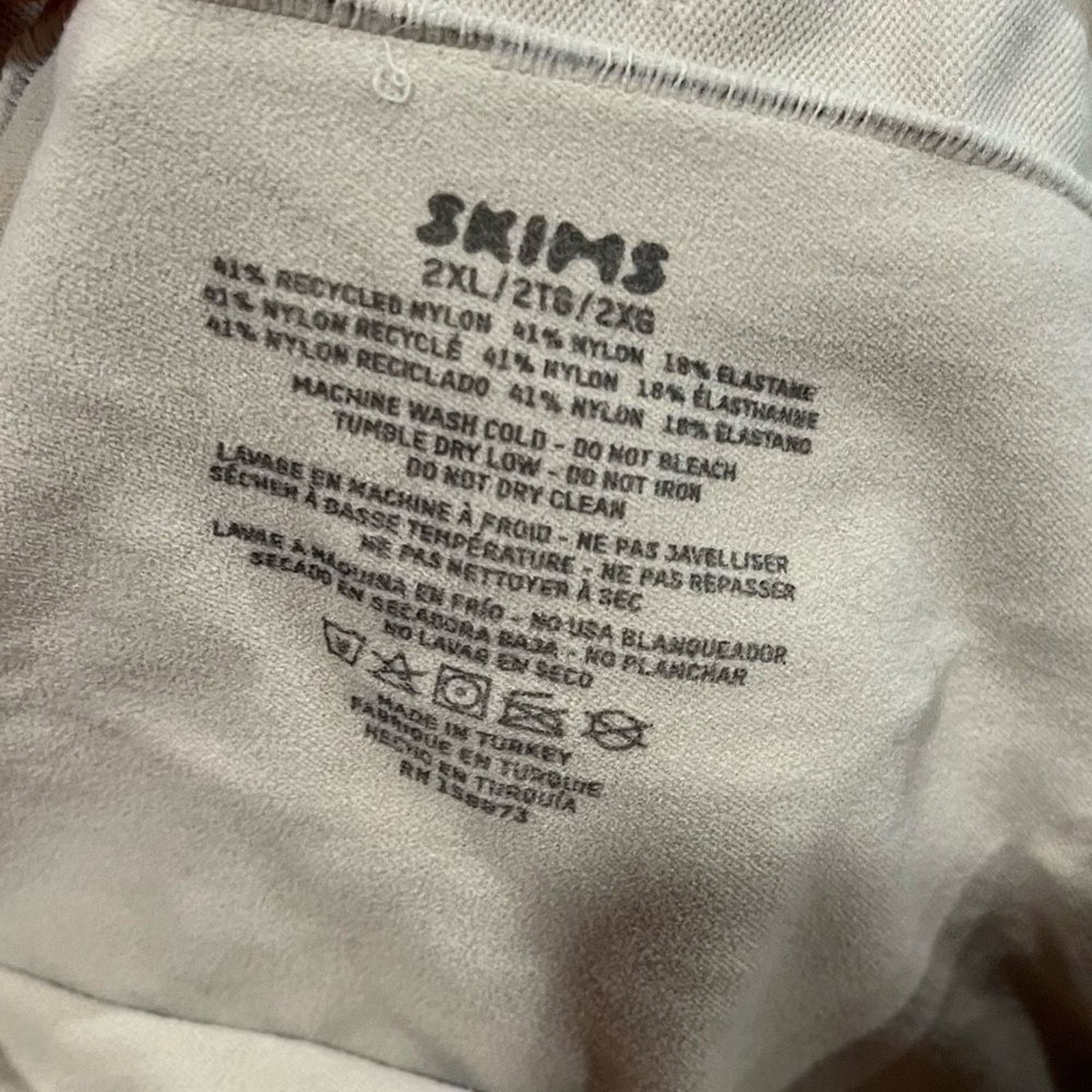 SKIMS NWOT Skims Shapewear Sculpt High Waisted Above Knee Short Size XXL / US 16-18 / IT 52-54 - 2 Thumbnail