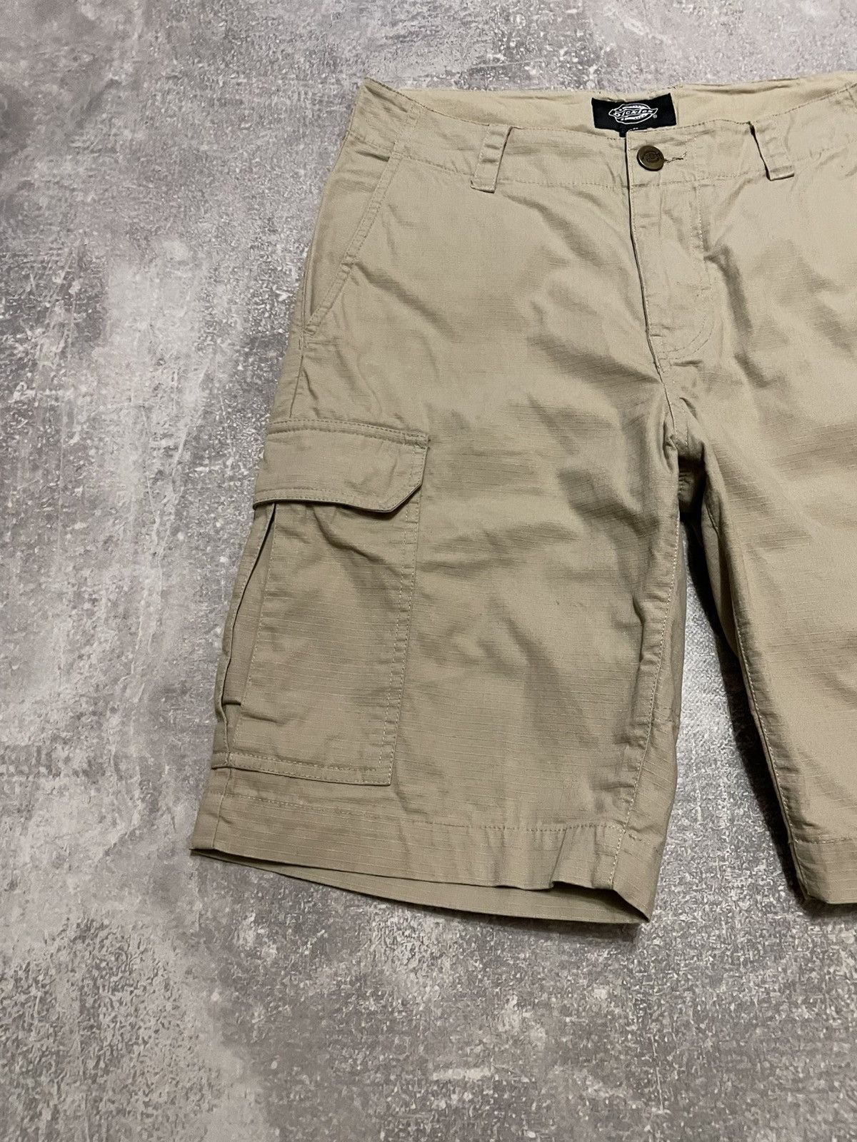 Dickies × Vintage Vintage Dickies Baige Cargo Shorts Size 30 Size US 30 / EU 46 - 4 Thumbnail