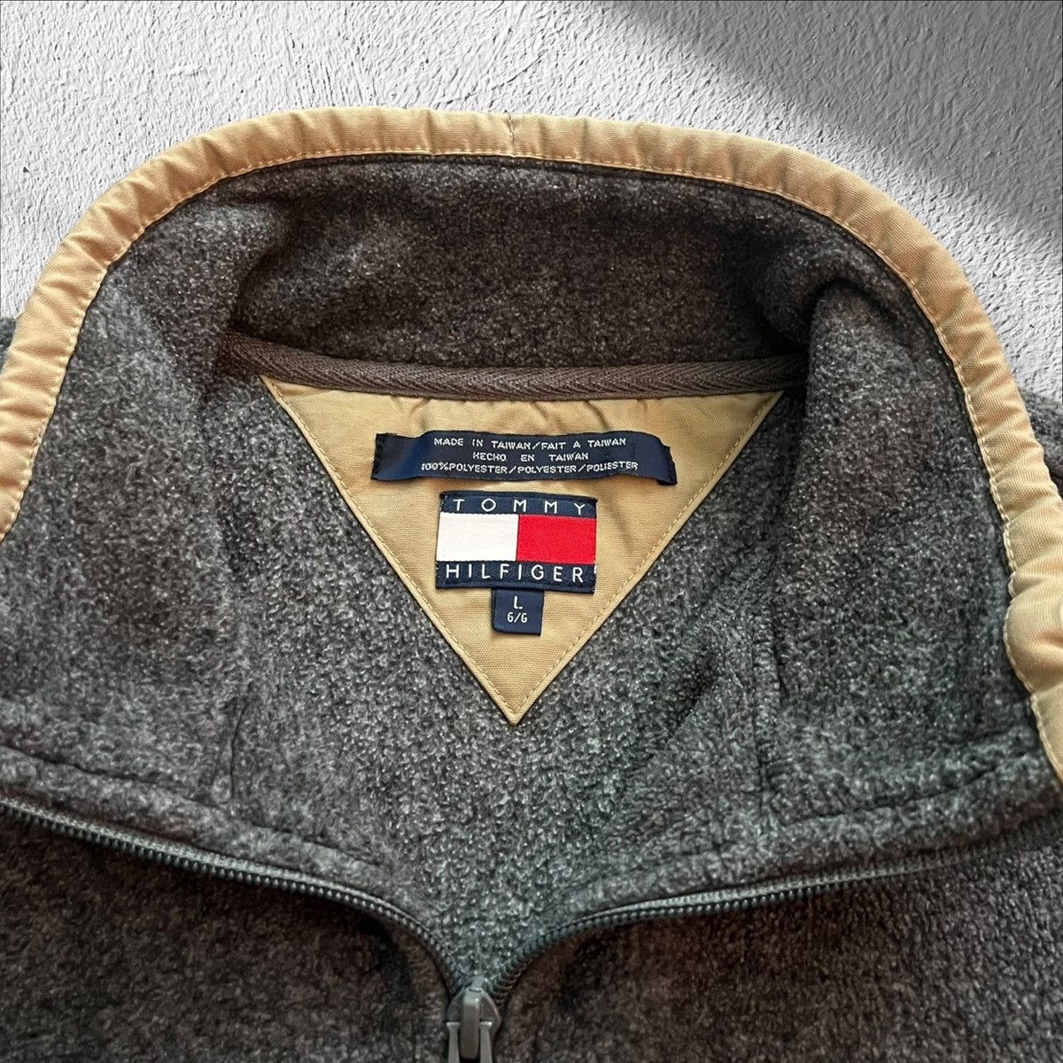 Tommy Hilfiger Vintage 90s Tommy Hilfiger Spellout Quarter Zip Pullover Size US L / EU 52-54 / 3 - 3 Thumbnail