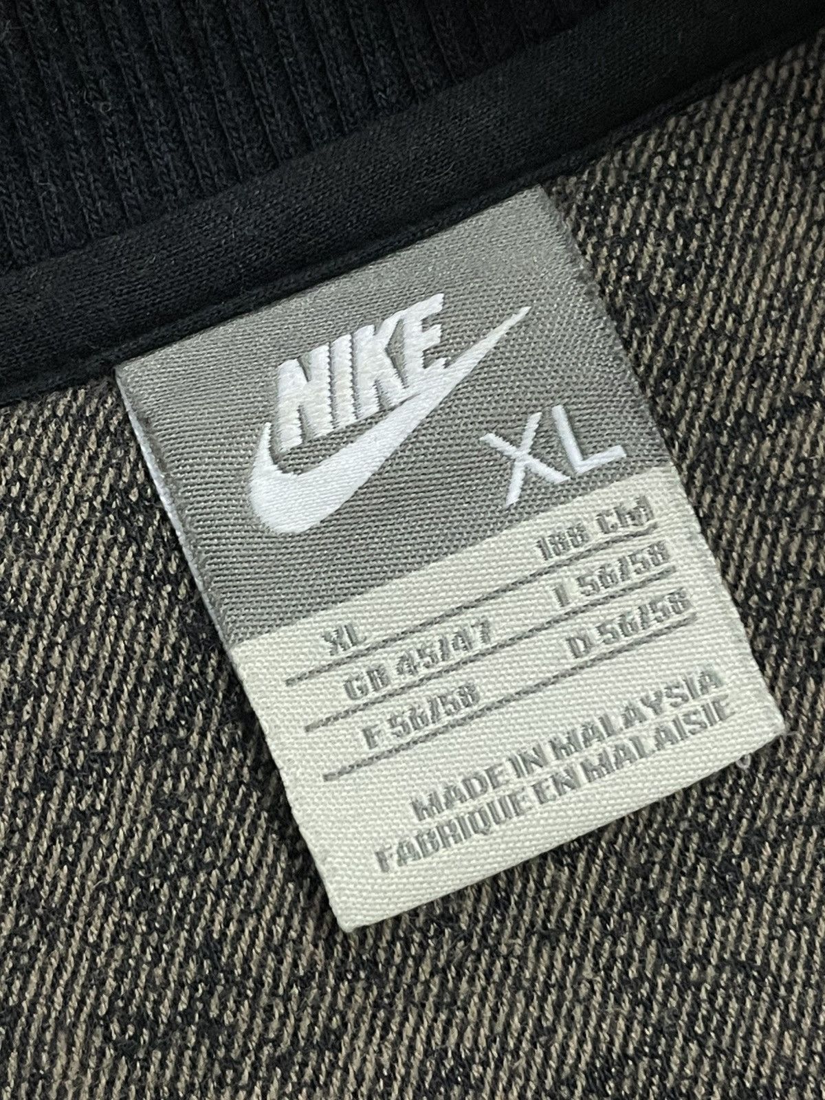 Nike Vintage Nike Metal Small Logo Bomber Jacket Size US XL / EU 56 / 4 - 7 Thumbnail