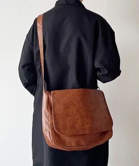 Japanese Brand Fashion 90s pu leather crossbody messenger bag vintage Size ONE SIZE - 2 Thumbnail