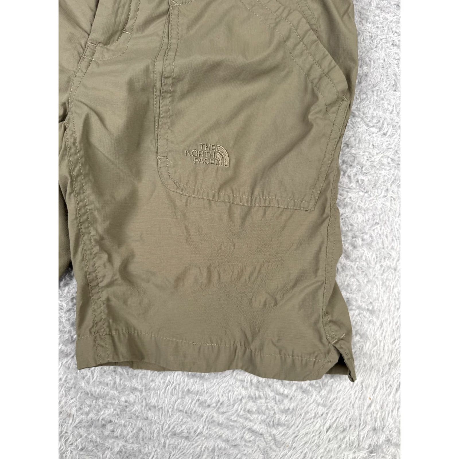 The North Face The North Face Shorts Women 6 L Beige Chino 100% Nylon Hiking Camping 30x8 Size 28" / US 6 / IT 42 - 4 Thumbnail