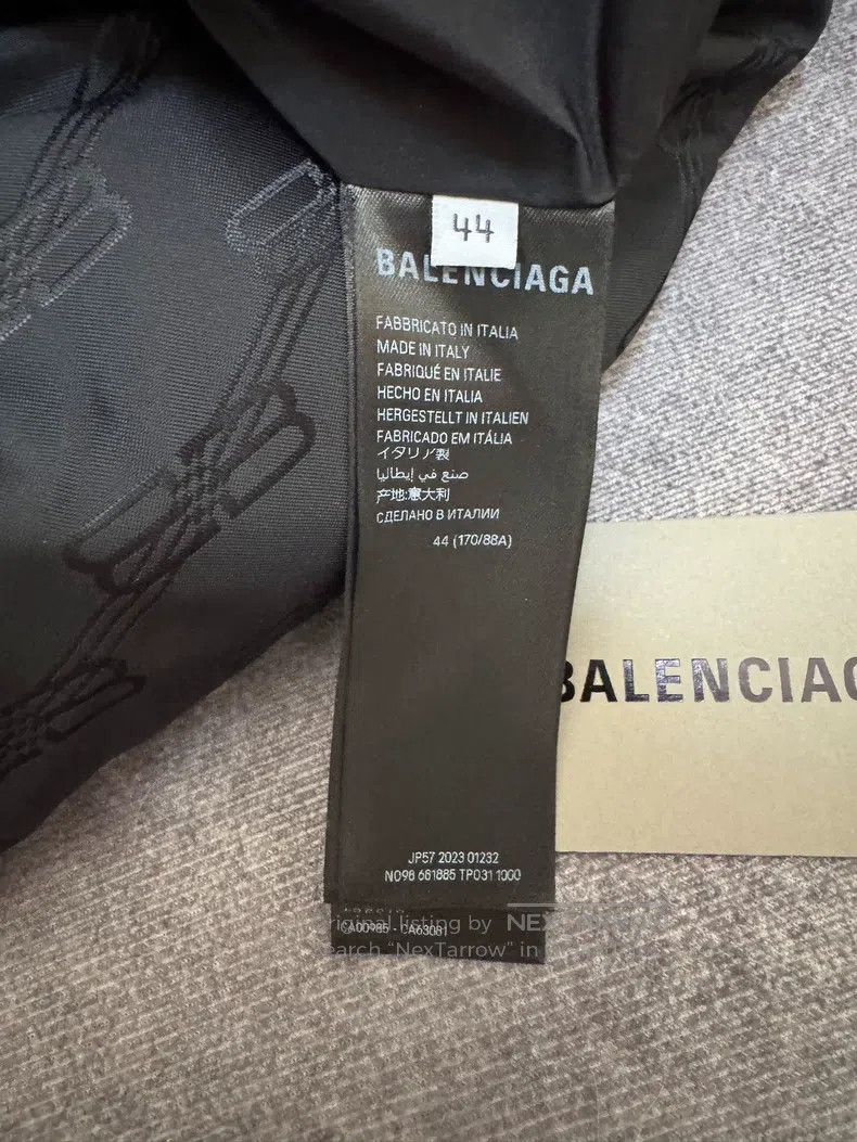 Balenciaga Balenciaga Black Embossed Buckle Full Printed Down Jacket Size US S / EU 44-46 / 1 - 4 Thumbnail