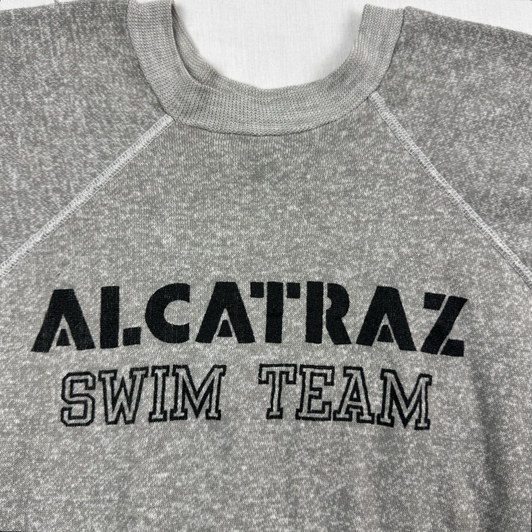 Swims VINTAGE Alcatraz Swim Team Sweatshirt Adult Large Gray 60s 70s USA College Parody Mens Size US L / EU 52-54 / 3 - 3 Thumbnail