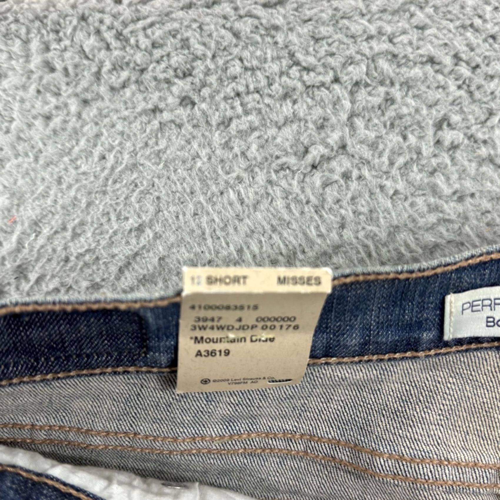 Levi's Levi's 512 Jeans Womens 12 Short Blue Denim Bootcut Slimming 98% Cotton 2% Spandex NWT 30x32 Vintage? (No) 90s USA Levi's 500 Series Size 34" / US 12 / IT 48 - 6 Thumbnail