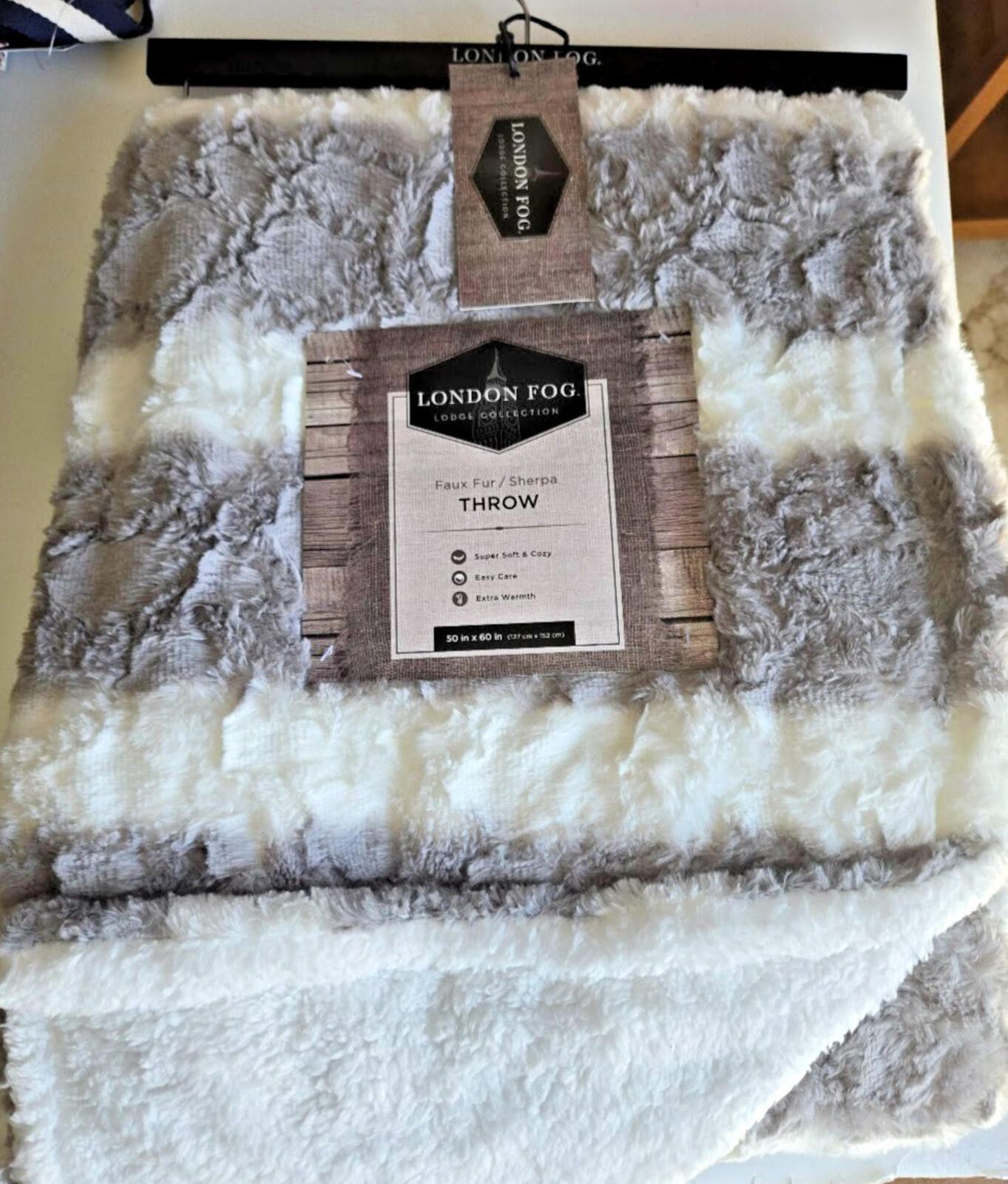 London Fog London Fog Blanket NEW Sherpa Throw Faux Fur Sherpa 50"x60" Size ONE SIZE - 1 Thumbnail