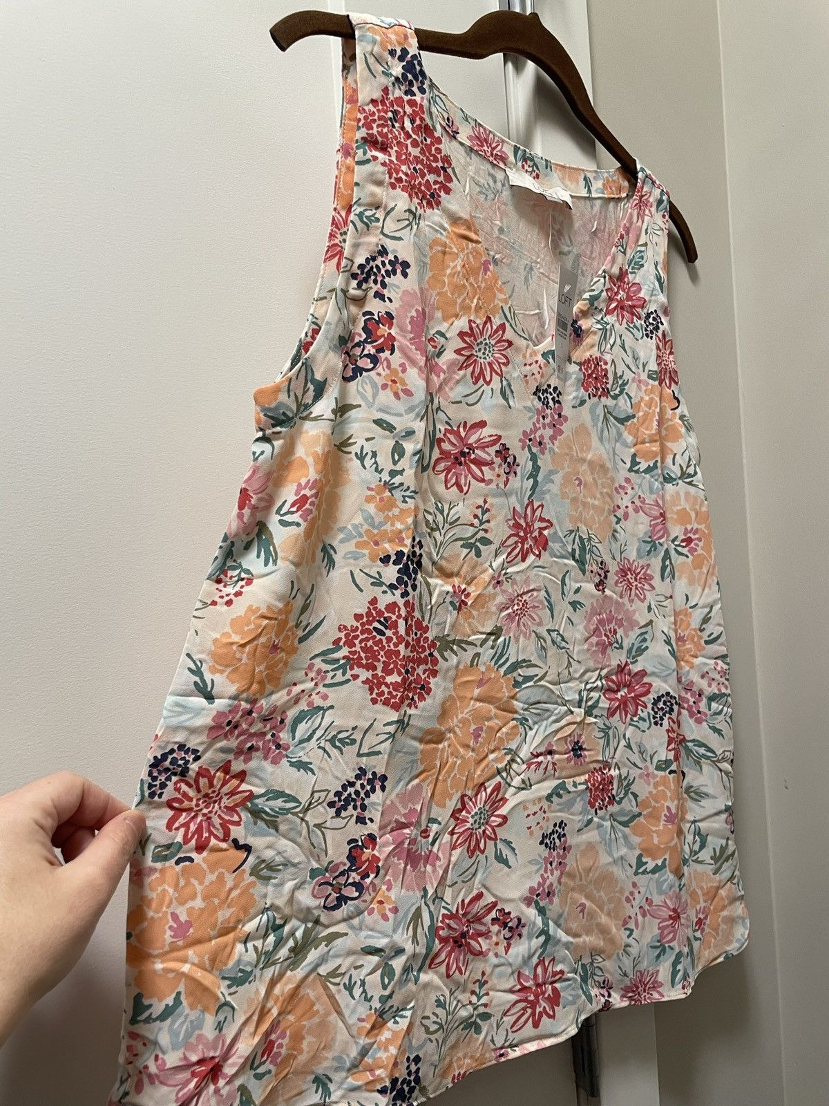 Loft Blousy floral tank top Size S / US 4 / IT 40 - 5 Thumbnail